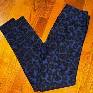 Kyodan Blue and Black Patterned Leggings